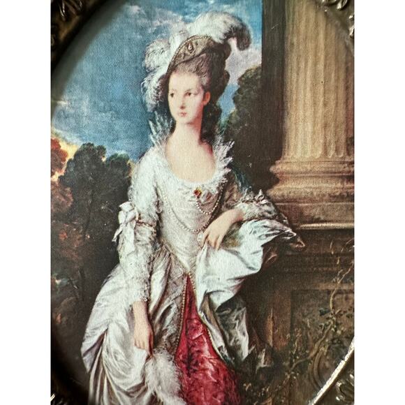 Vintage Antique set of Metal Oval Italian Brass Ornate Mini Silk Pictures Frames - Picture 11 of 16